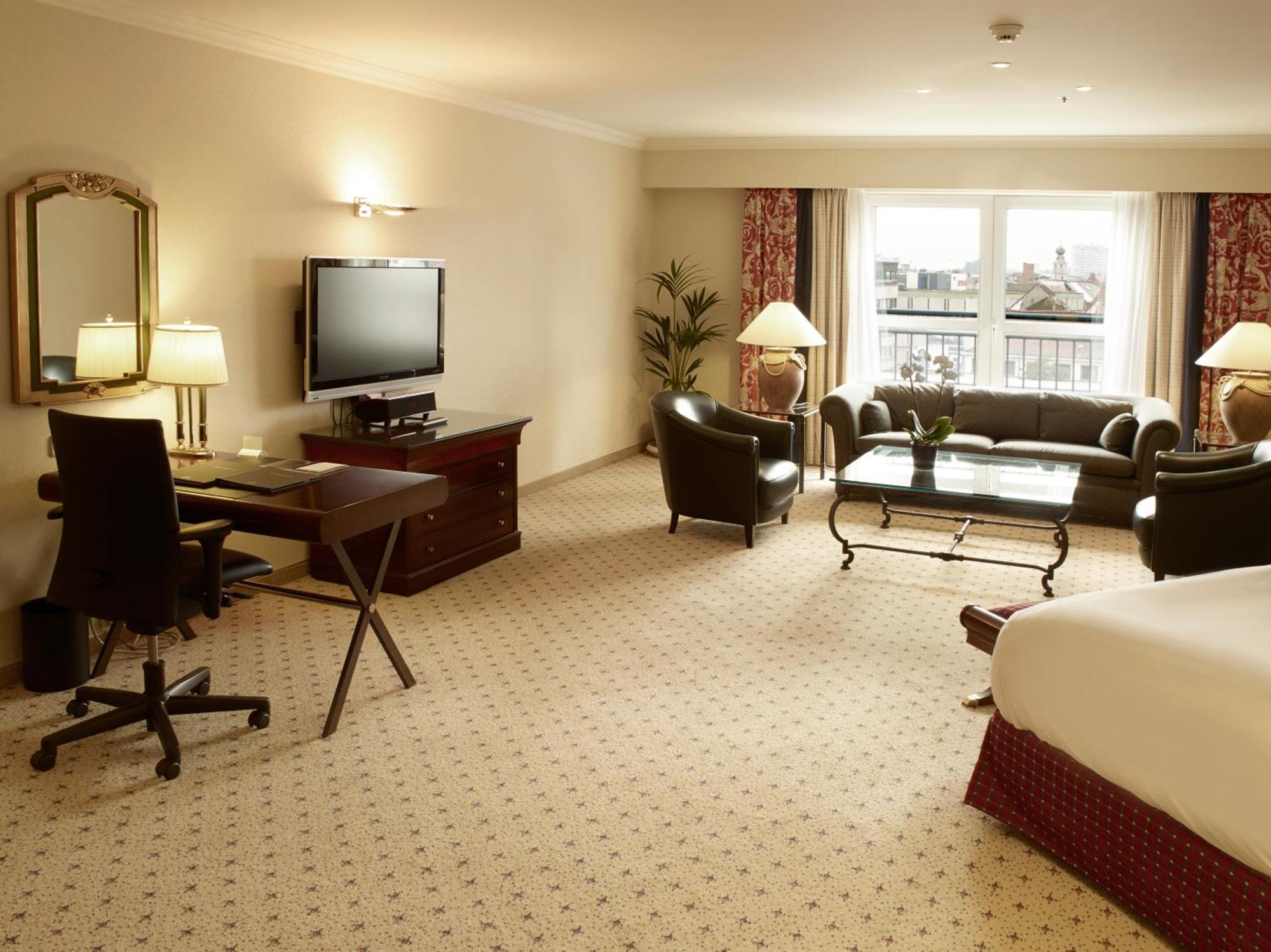 Hilton Antwerp Old Town Hotell Eksteriør bilde