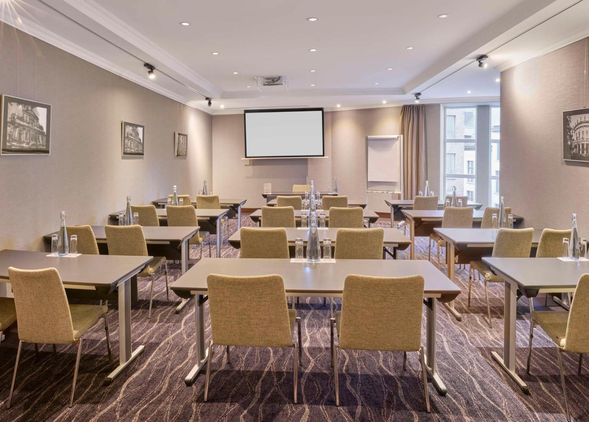 Hilton Antwerp Old Town Hotell Eksteriør bilde